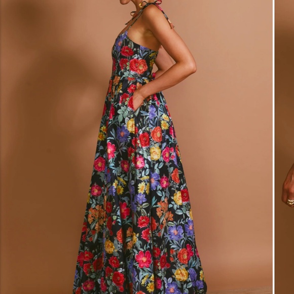 Show me your mumu Juliet Maxi Dress Charm Peony Black Taffeta - Picture 5 of 5